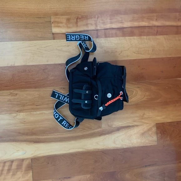 Women’s Zara black small backpack - Picture 4 of 4